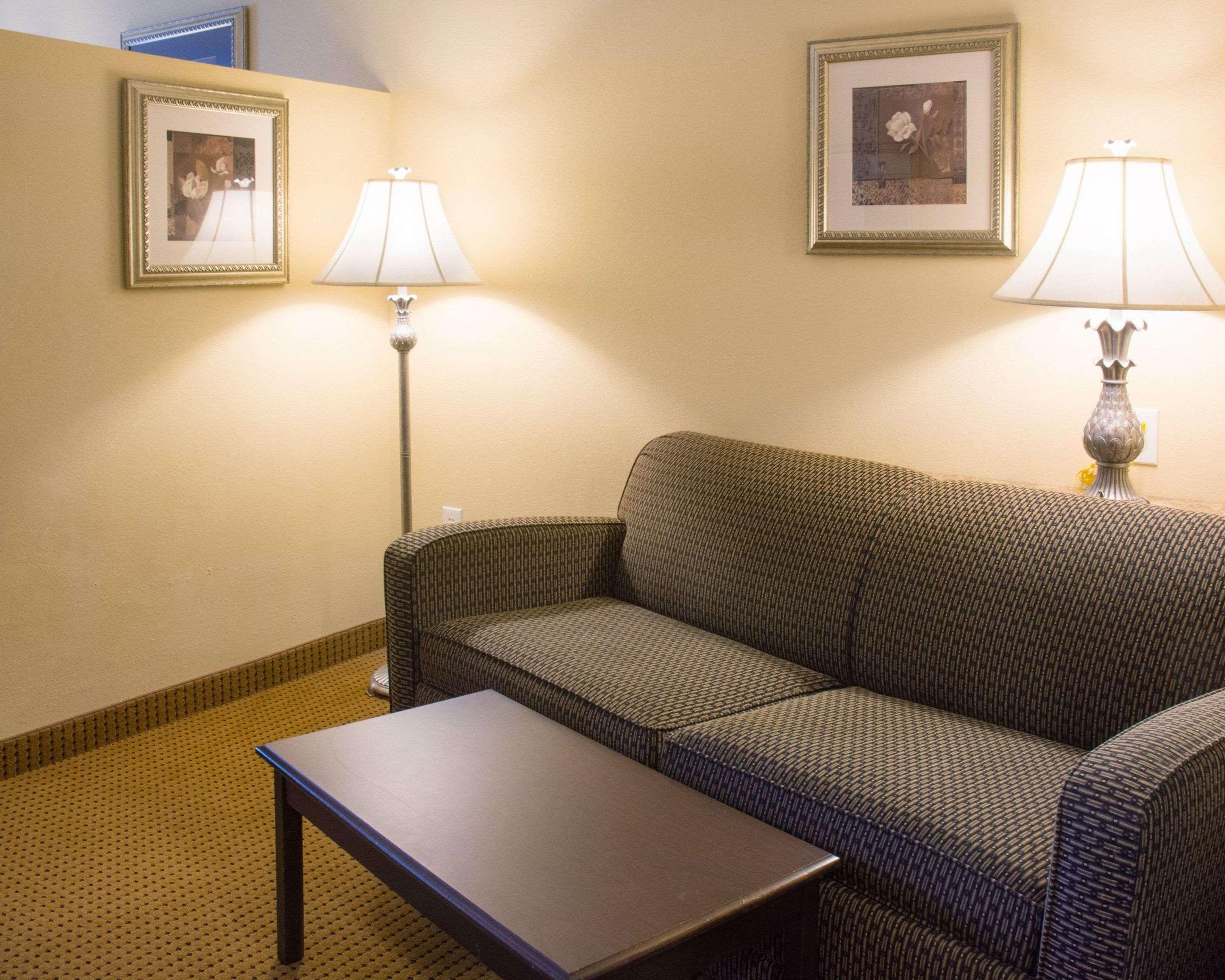 Comfort Suites Fredericksburg North Luaran gambar